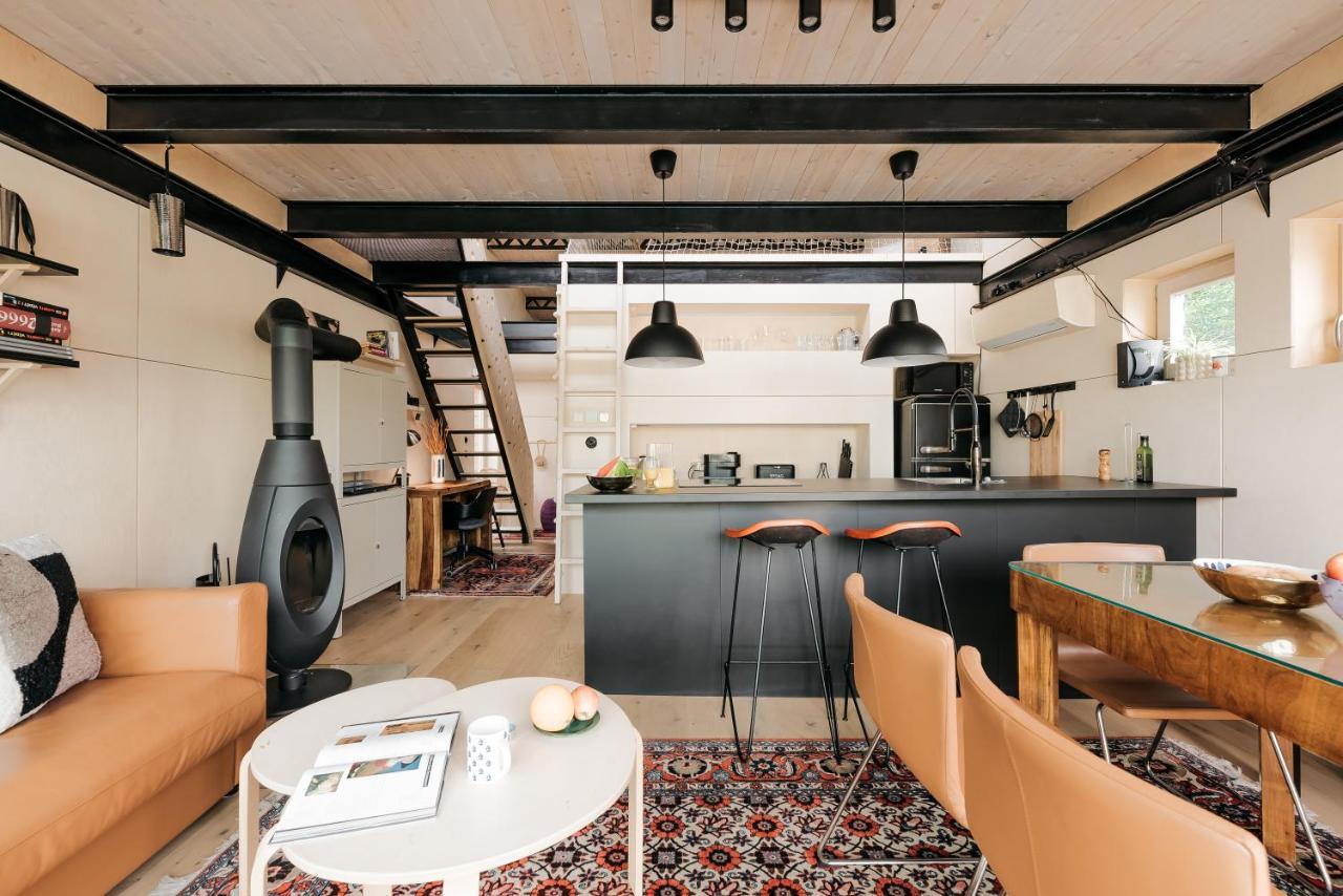 Houseboat Fred Botel Prague