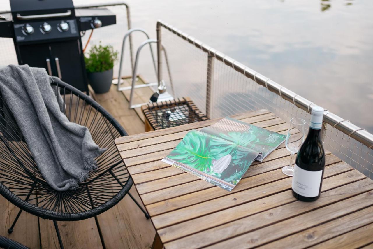 Houseboat Fred Hotel na wodzie *
