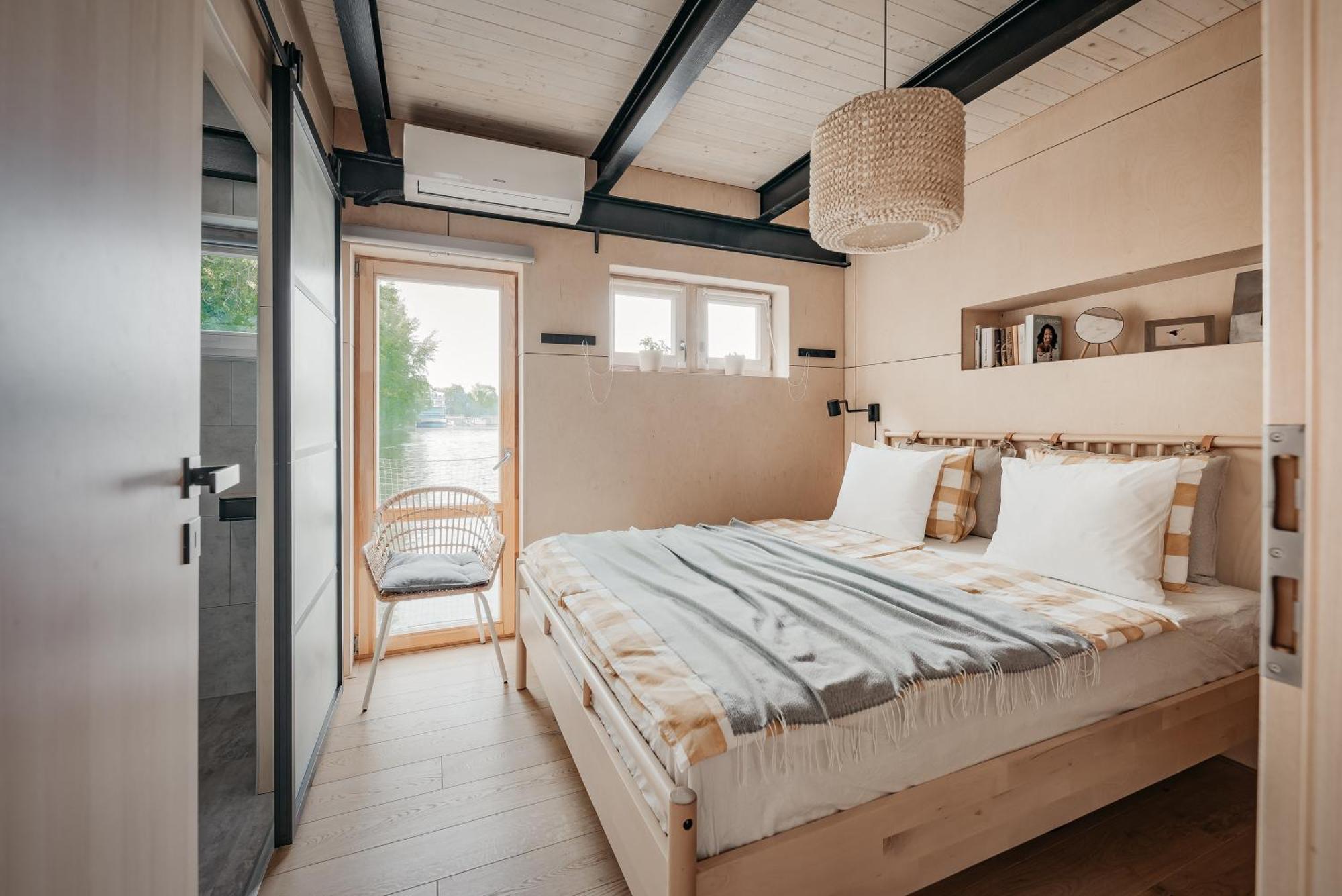 Hotel na wodzie Houseboat Fred